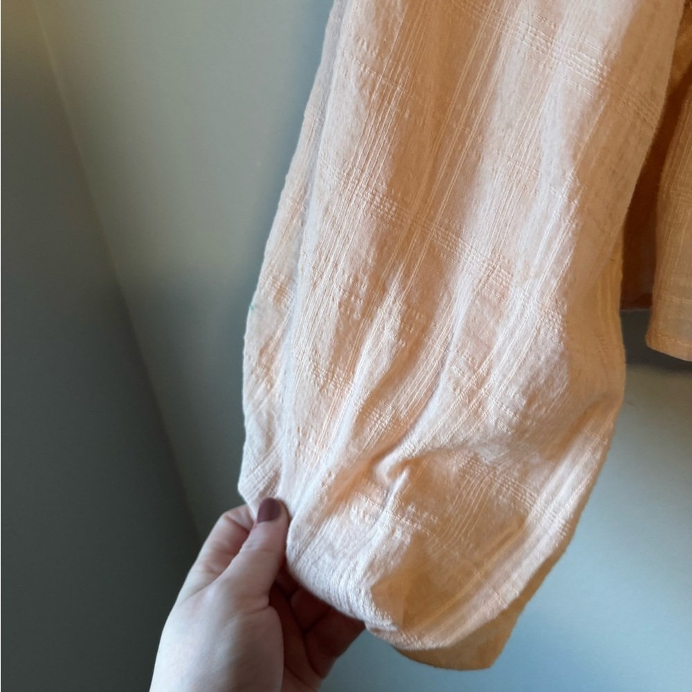 Vici Blush Peasant Top - Picture 4 of 5